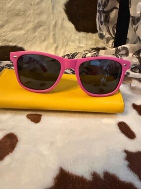 Retro Rewind Polarized Hot Pink Sunglasses